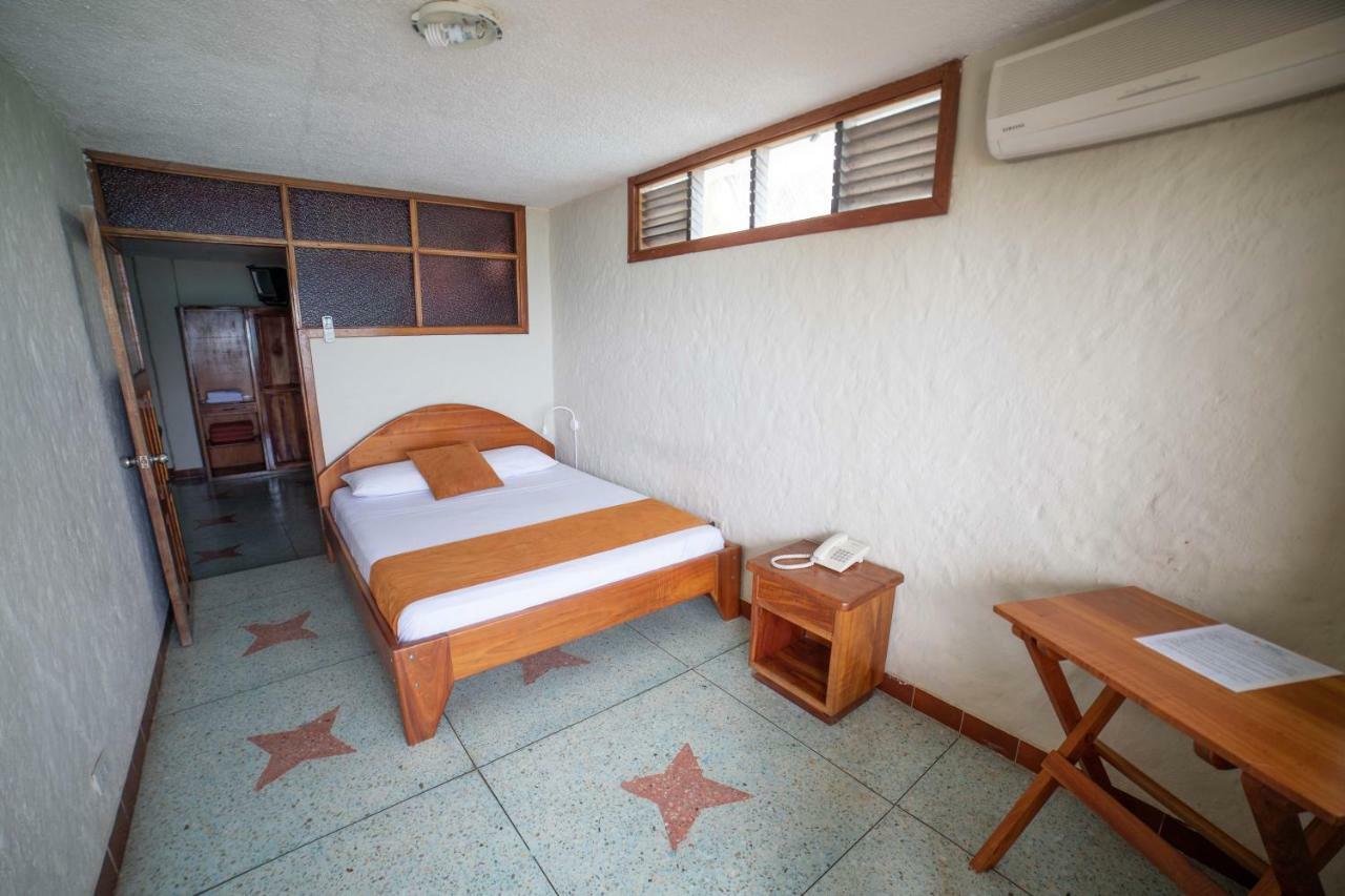 Hostal Estrella de Mar Puerto Ayora (Galapagos Islands) Exterior foto
